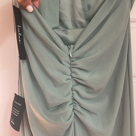 NWT LULUS sage green halter maxi dress size M - Picture 6 of 9